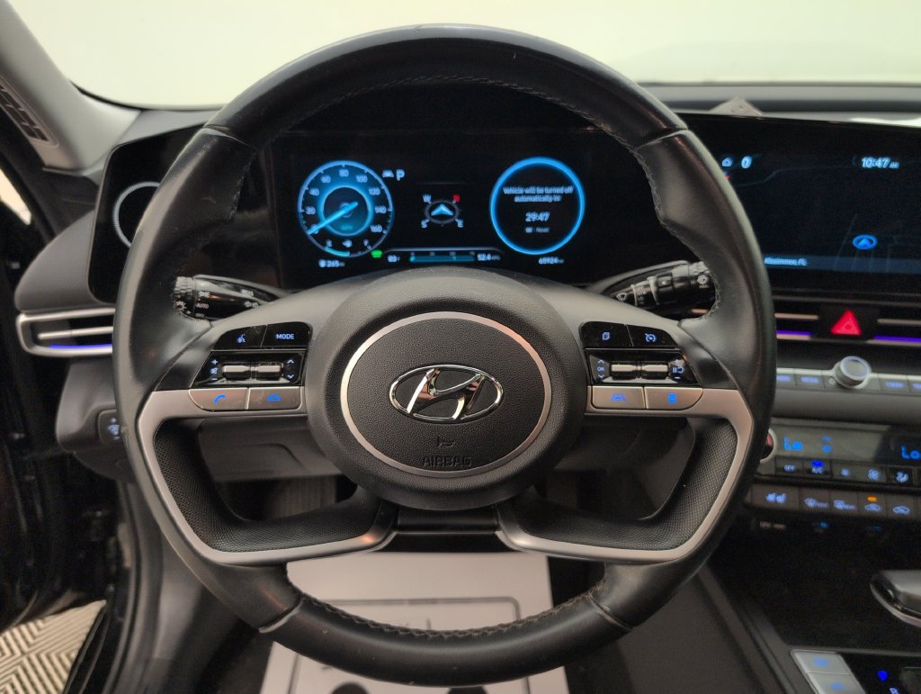 Used 2023 Hyundai Elantra Limited FWD image 35