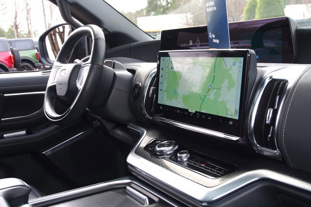 Certified 2025 Ford Expedition Platinum w/ Stealth Performance Package image 10