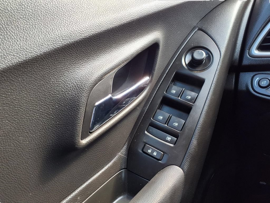 Used 2020 Chevrolet Trax LS FWD image 23