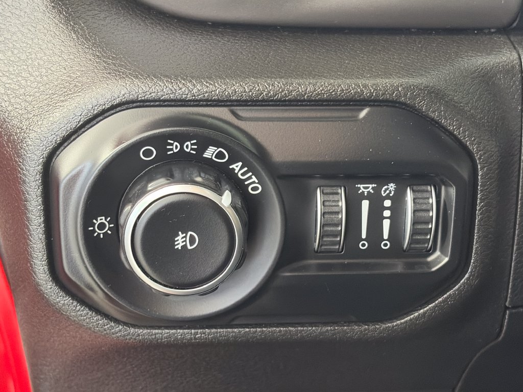 Used 2019 Jeep Wrangler Unlimited Sport AWD/4WD image 26