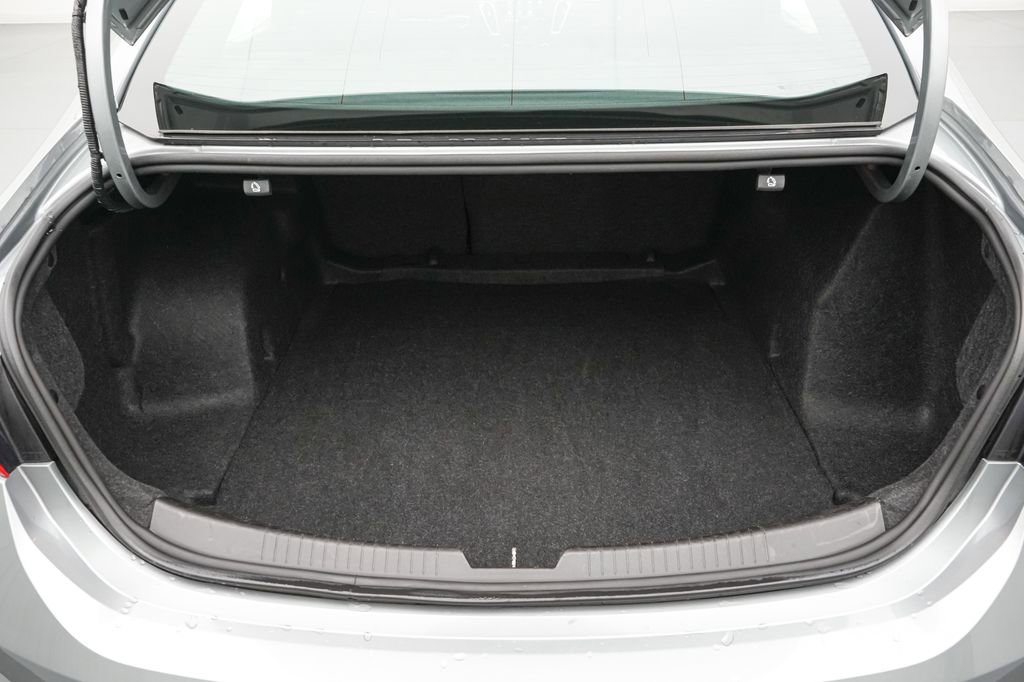 Used 2024 Chevrolet Malibu LS FWD image 19