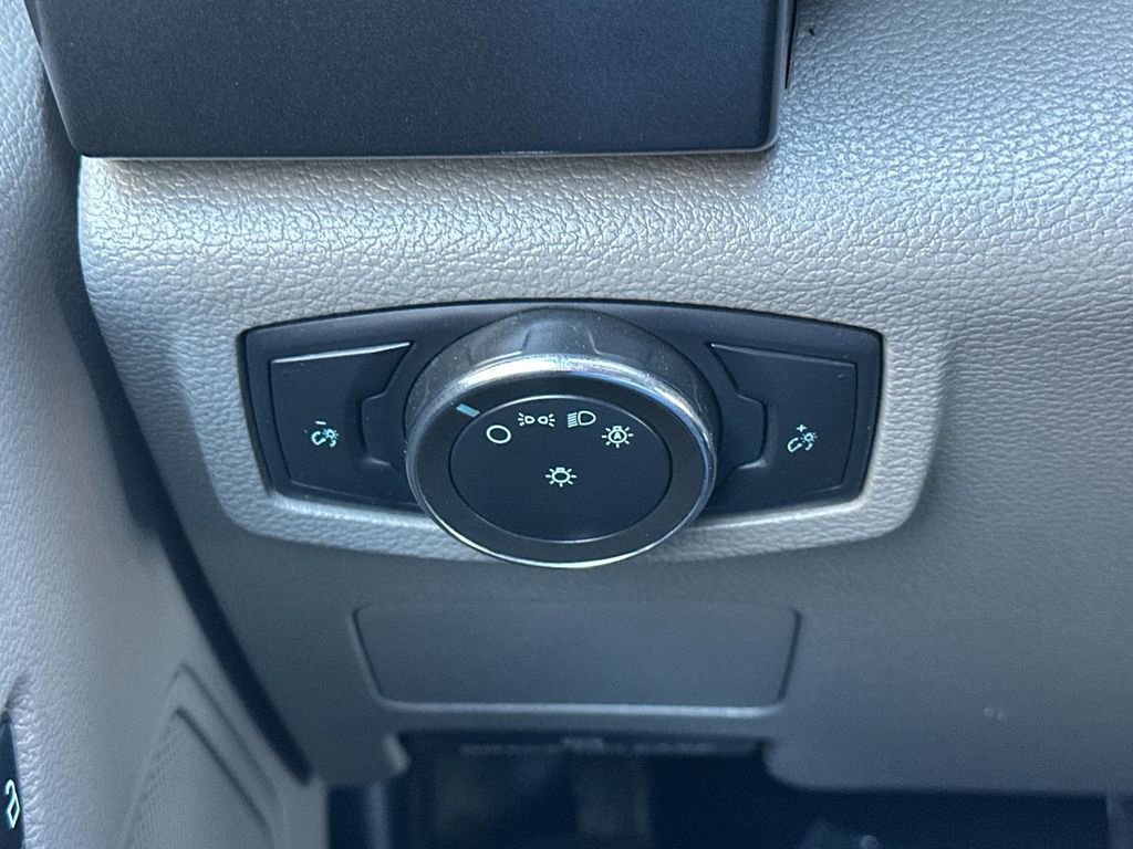 Certified 2021 Ford F550 4x4 Crew Cab Super Duty image 24