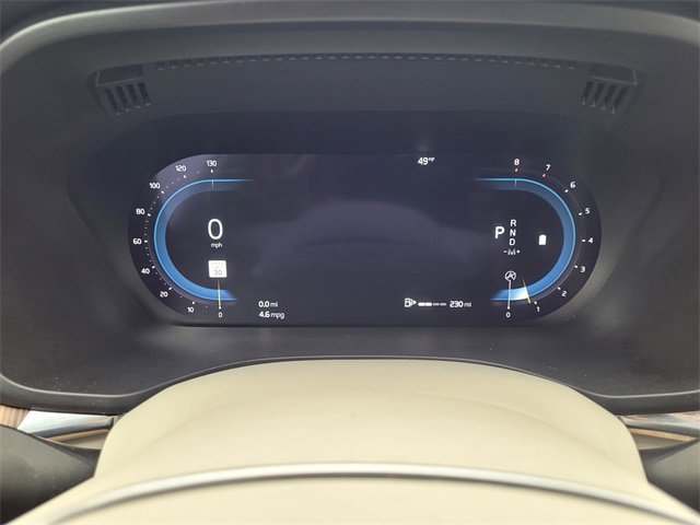 Used 2022 Volvo XC60 B5 Momentum image 21