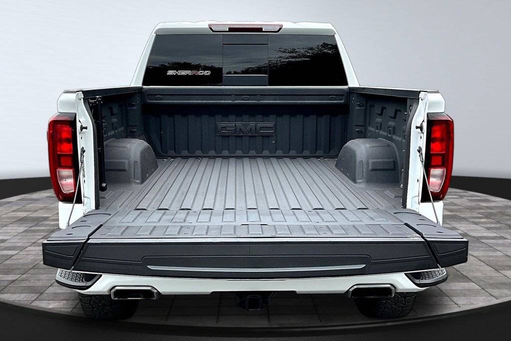 Used 2023 GMC Sierra 1500 Elevation w/ Preferred Package AWD/4WD image 11