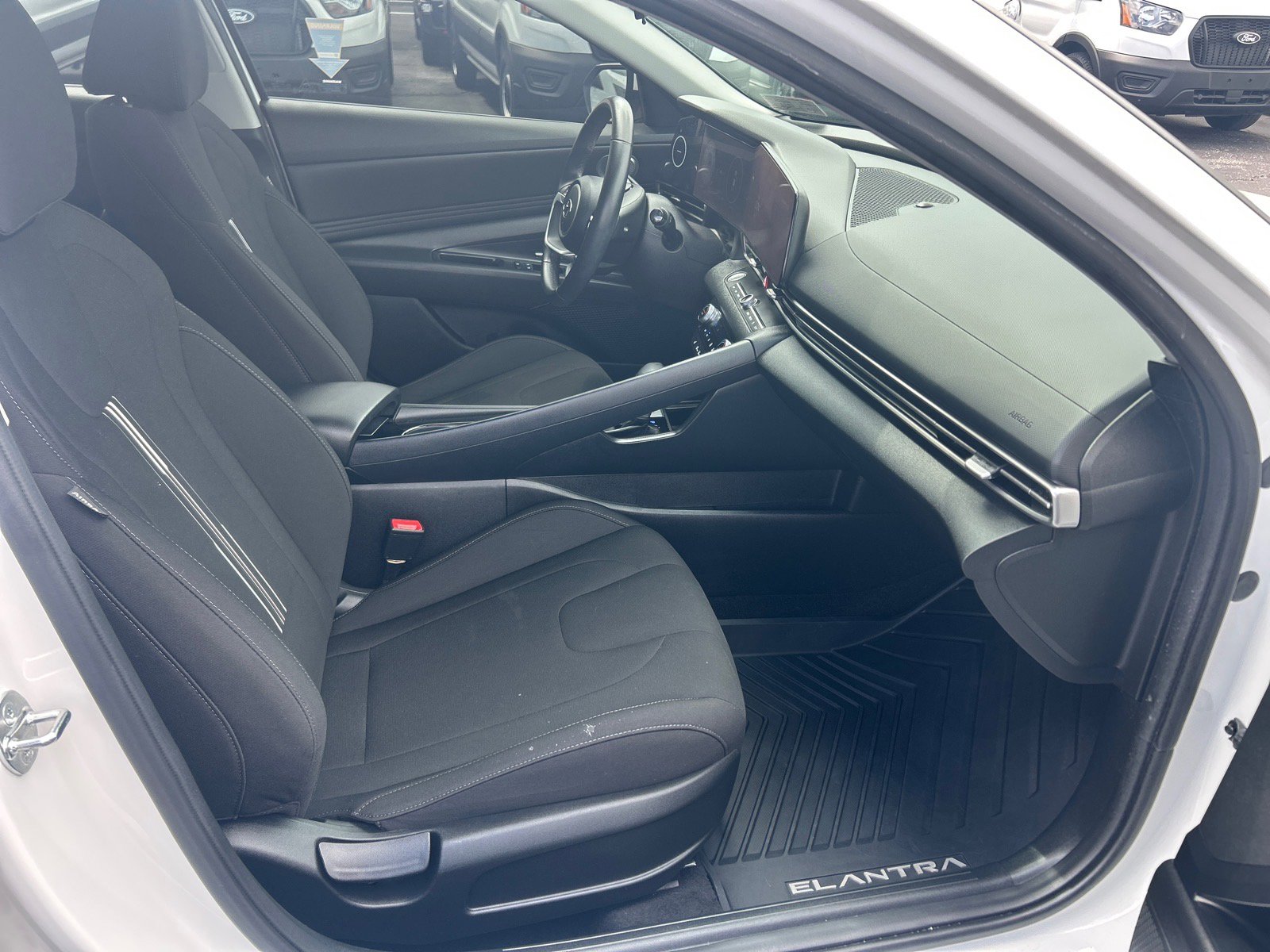 Used 2023 Hyundai Elantra SEL w/ Convenience Package FWD image 15