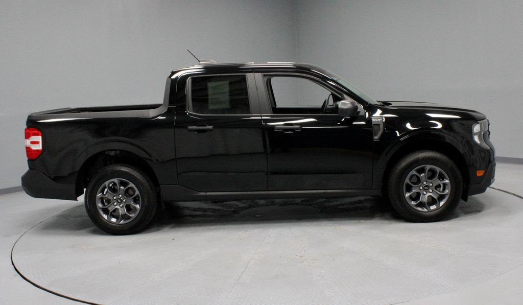 Certified 2025 Ford Maverick XLT w/ 4K Tow Package AWD/4WD image 11