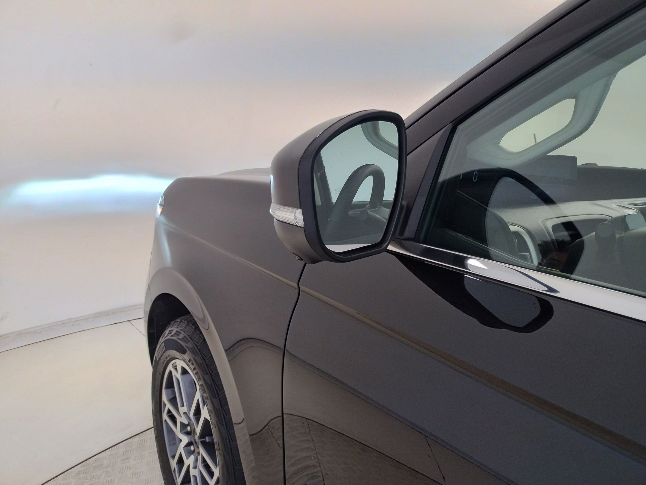 Certified 2025 Ford Expedition Active image 21