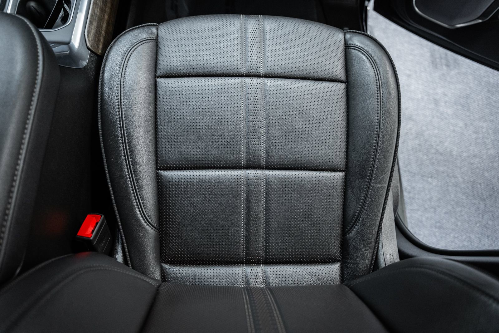 Used 2023 Chevrolet Silverado 1500 High Country w/ High Country Premium Package image 41