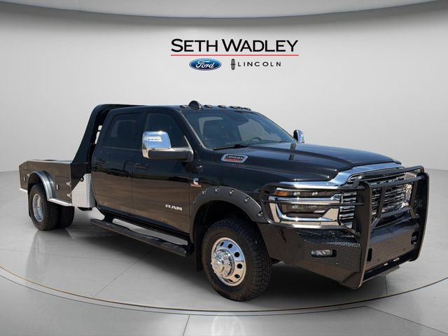 Used 2025 RAM 3500 Laramie AWD/4WD image 1