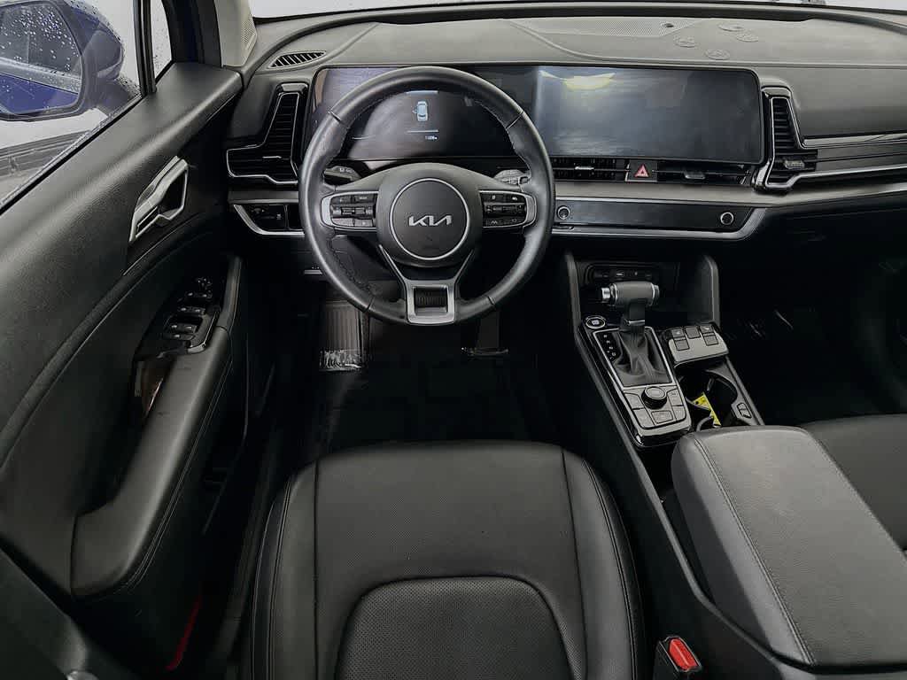 Used 2025 Kia Sportage EX FWD image 9