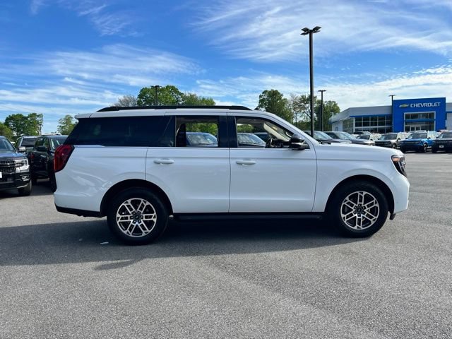 Certified 2025 Ford Expedition Active AWD/4WD image 5