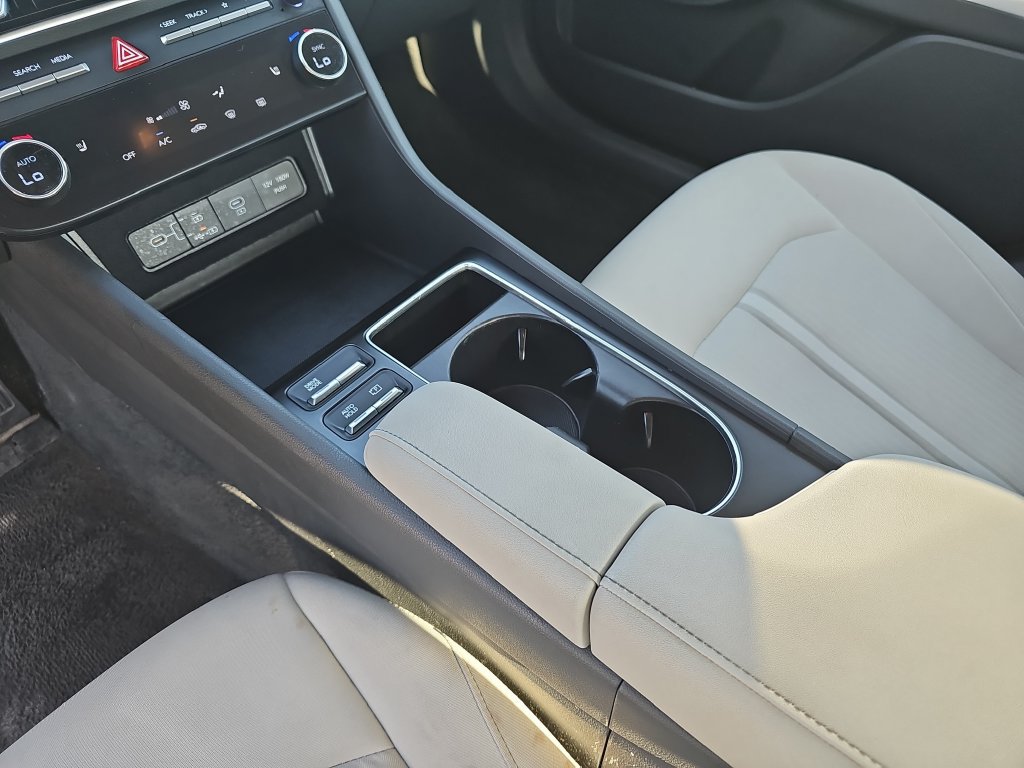 Used 2025 Hyundai Sonata SEL FWD image 22