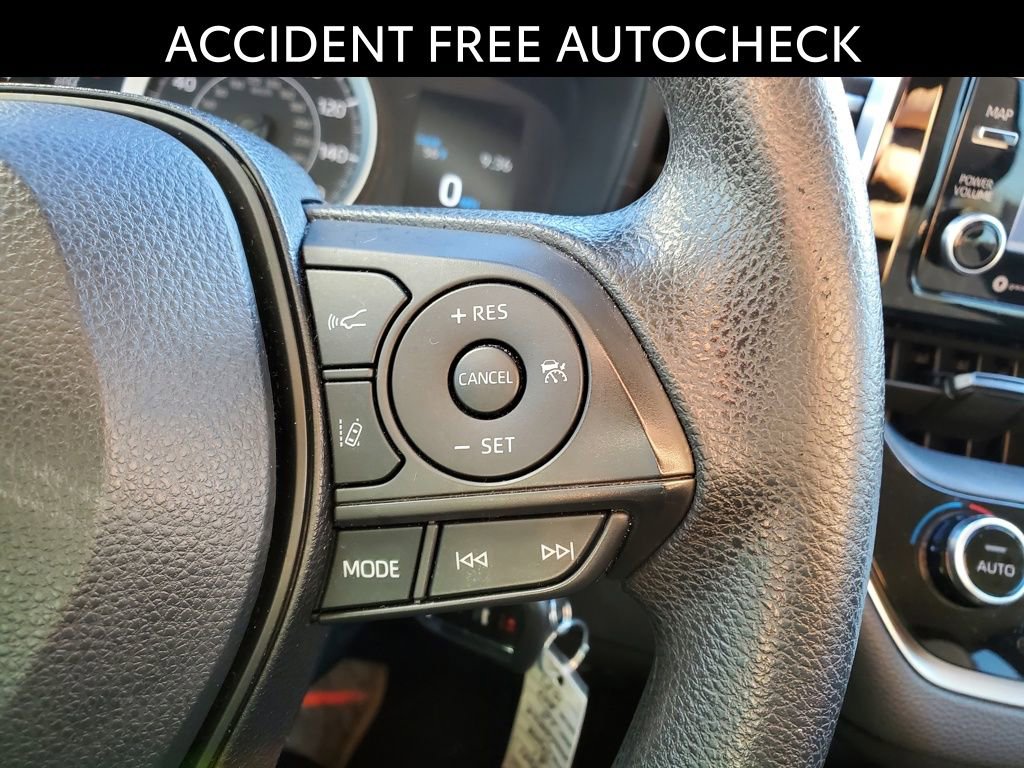 Used 2021 Toyota Corolla LE image 17