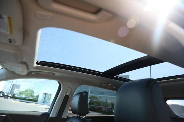 Certified 2023 Ford Edge SEL w/ Convenience Package AWD/4WD image 18