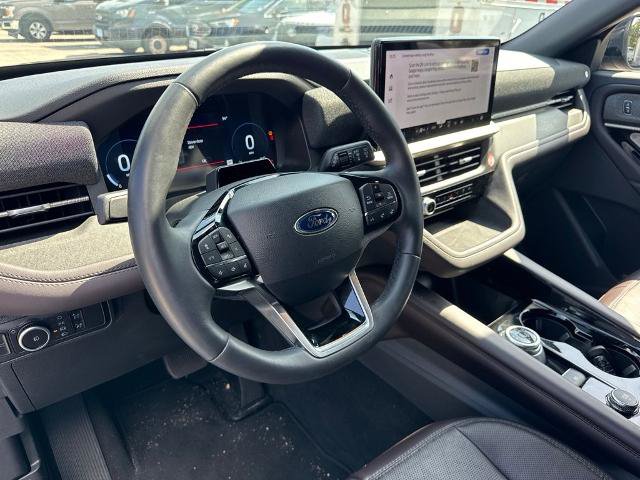 Certified 2026 Ford Explorer Platinum RWD image 9