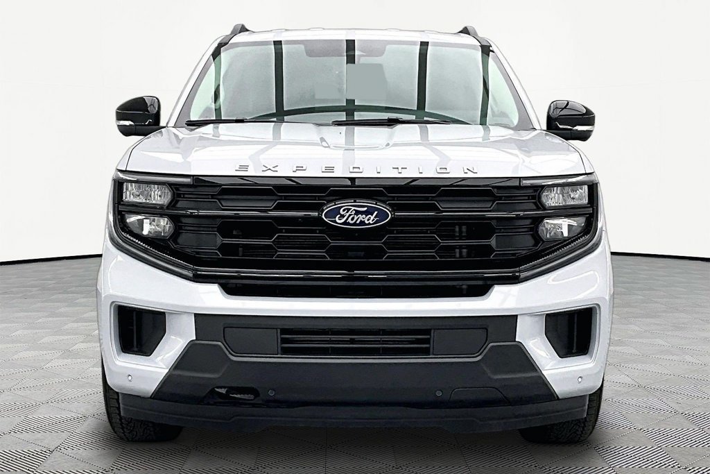 Certified 2026 Ford Expedition Max Active AWD/4WD image 3