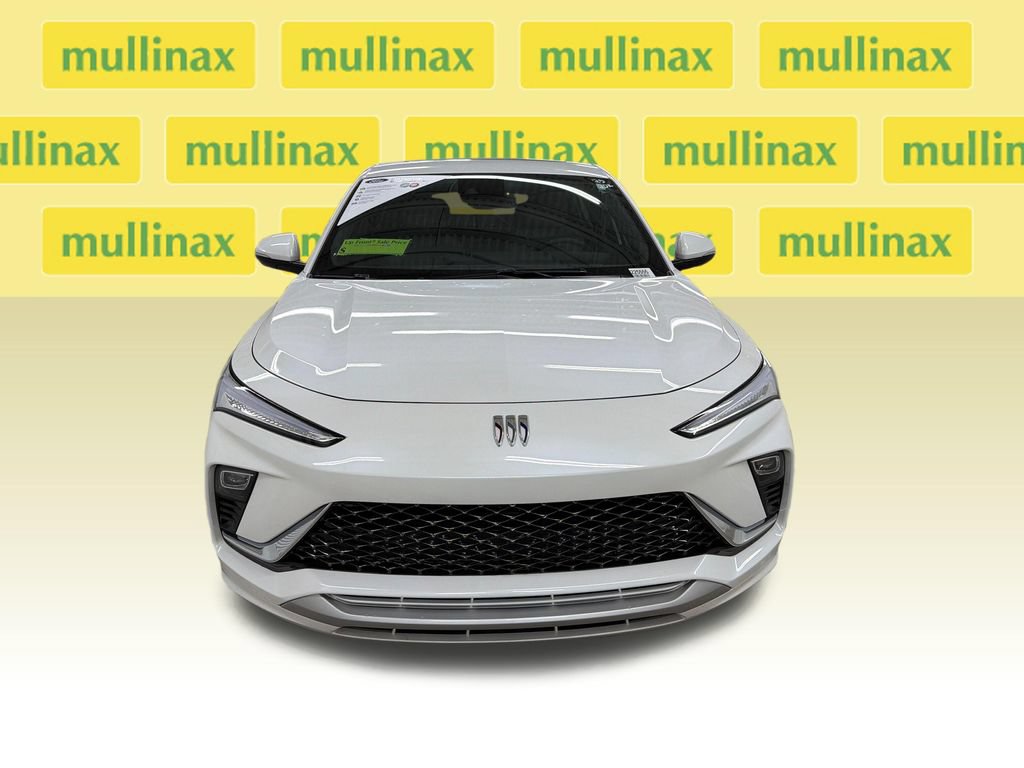 Used 2025 Buick Envista Avenir FWD image 16