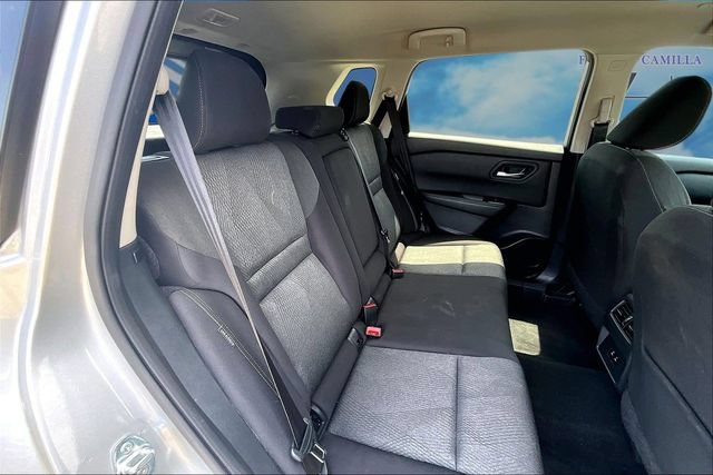 Used 2024 Nissan Rogue SV FWD image 24