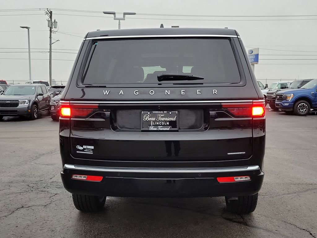 Used 2023 Jeep Wagoneer Series III w/ Premium Group I image 5