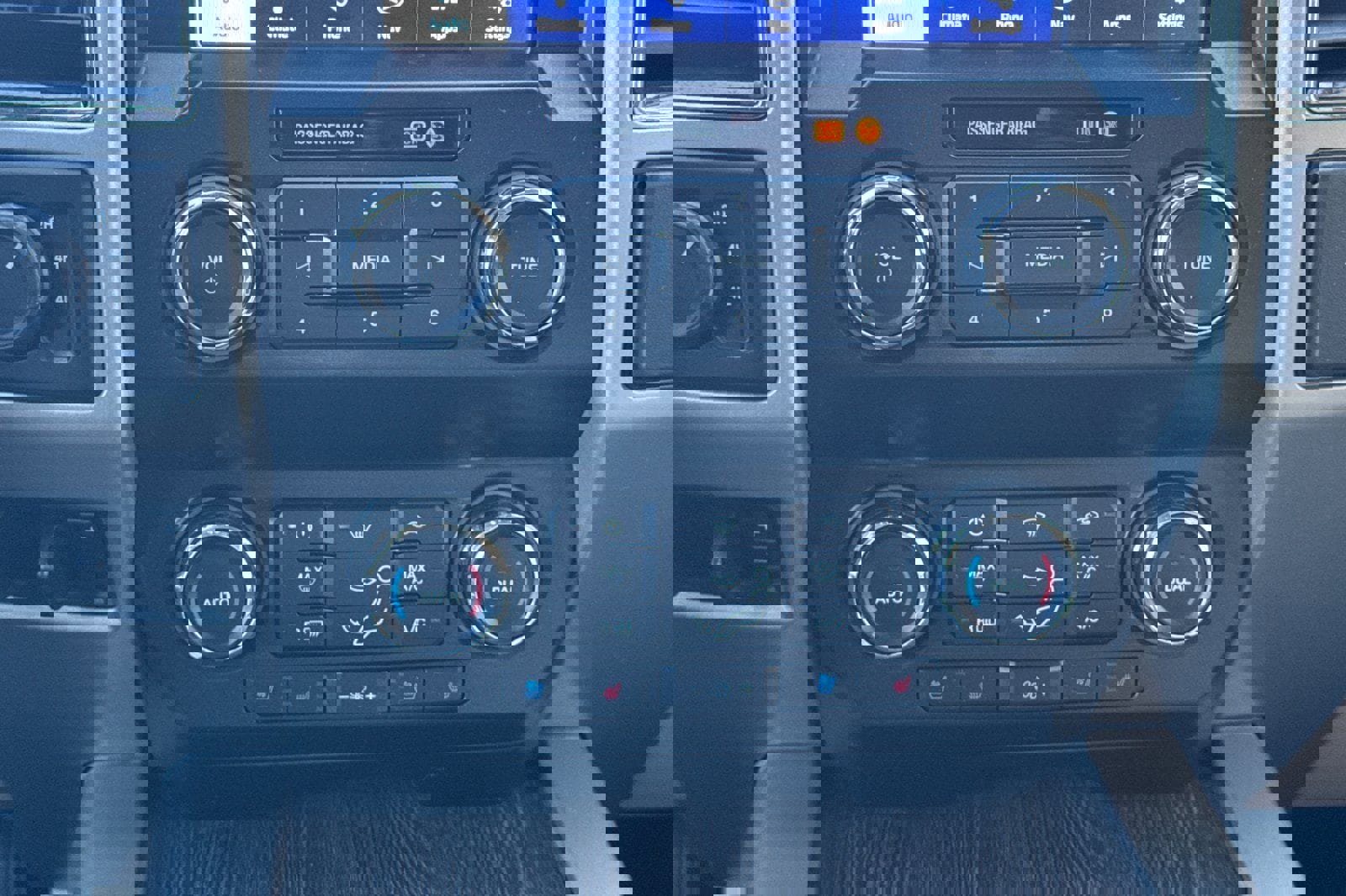 Certified 2021 Ford F250 Lariat w/ Lariat Ultimate Package image 21