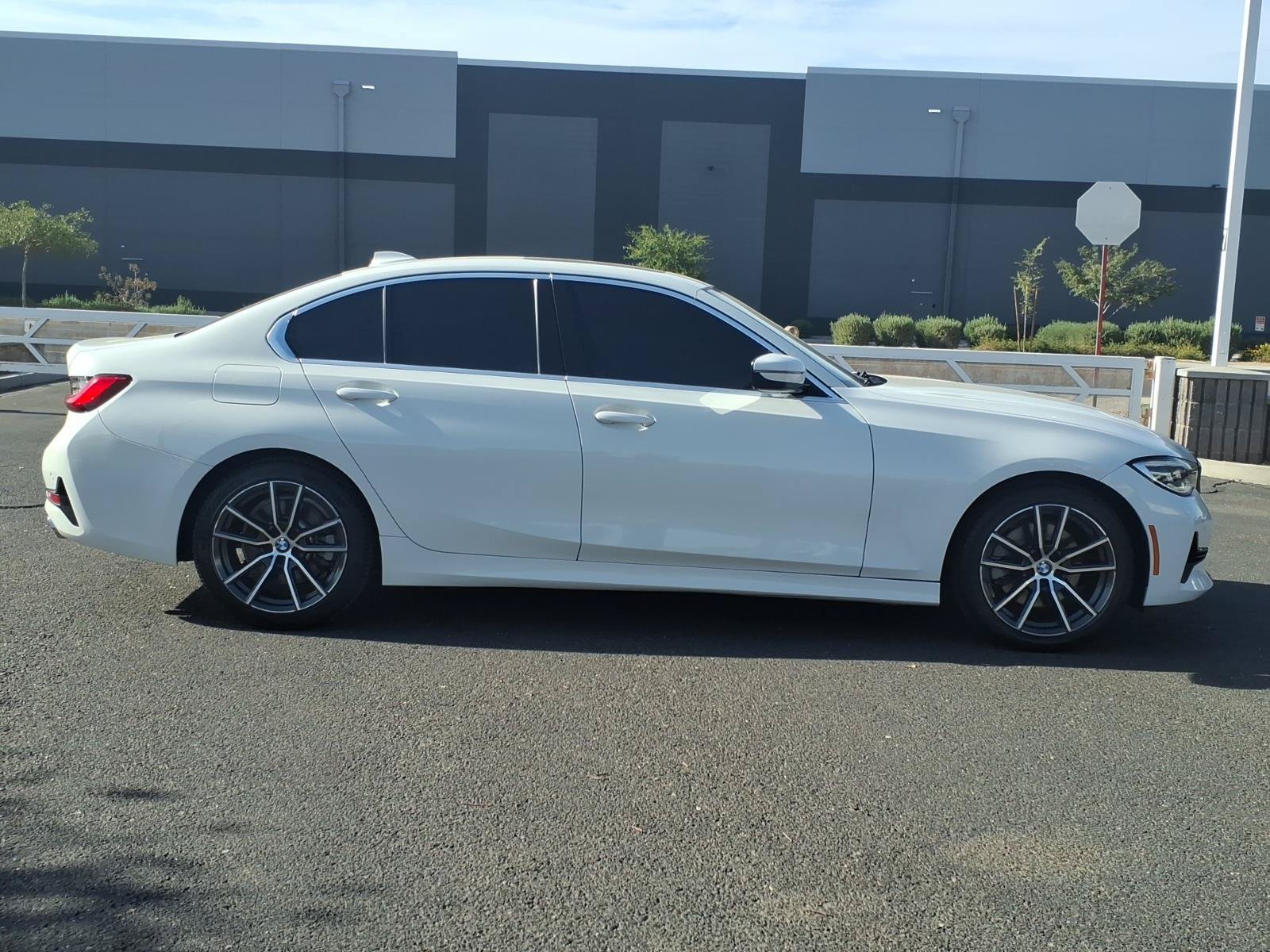 Used 2019 BMW 330i Sedan w/ Driving Assistance Package RWD image 6