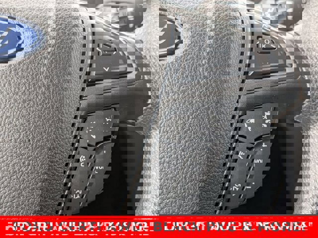 Certified 2022 Ford Edge SE w/ Black Appearance Package image 15