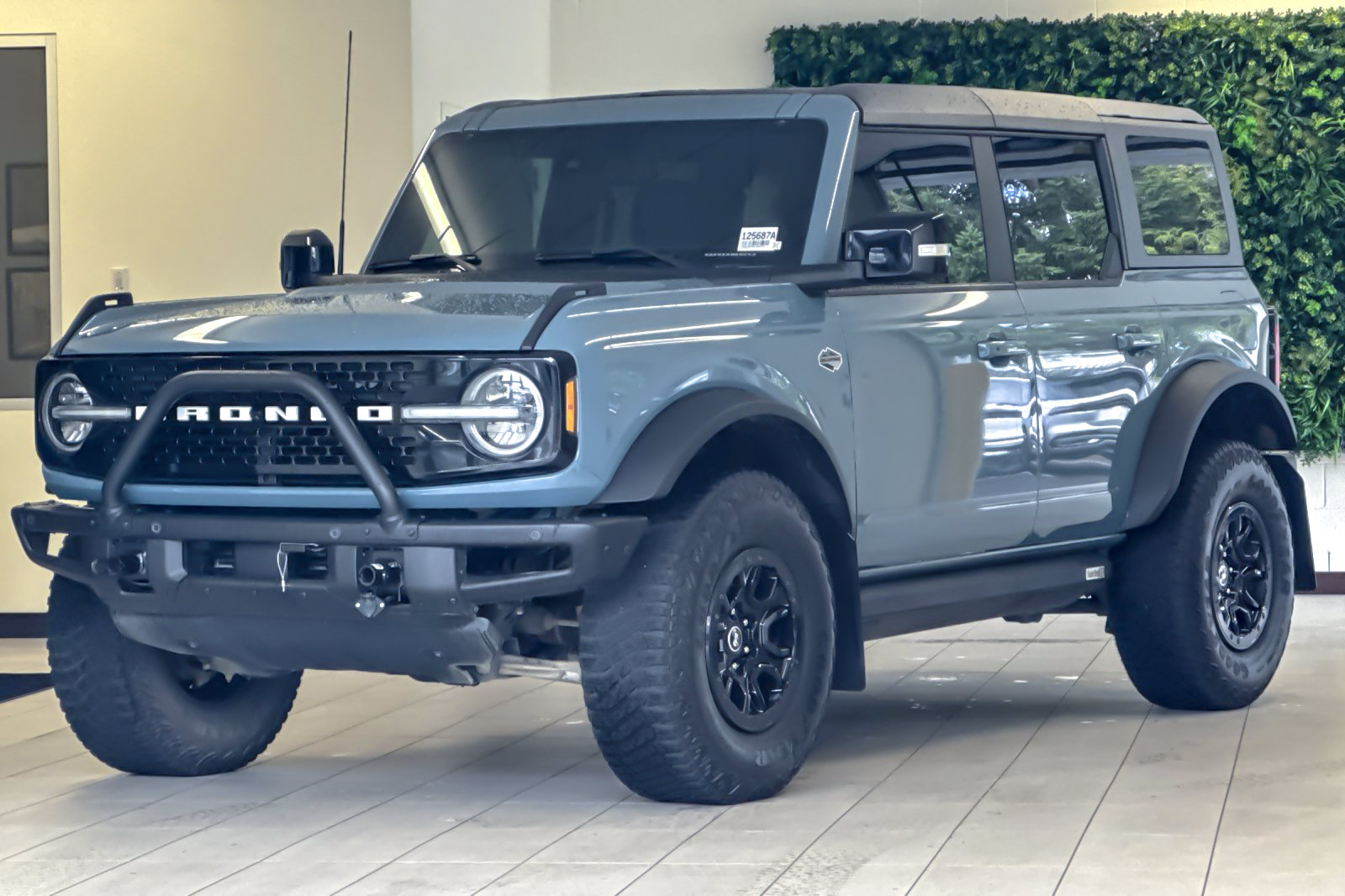 Certified 2021 Ford Bronco Wildtrak AWD/4WD image 8