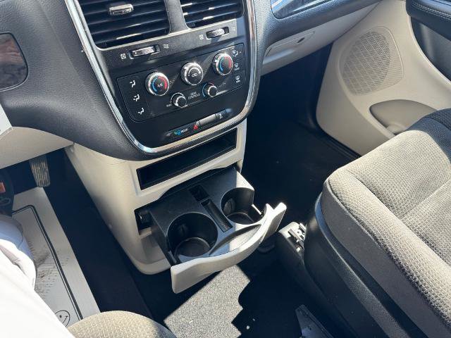 Used 2019 Dodge Grand Caravan SE image 19