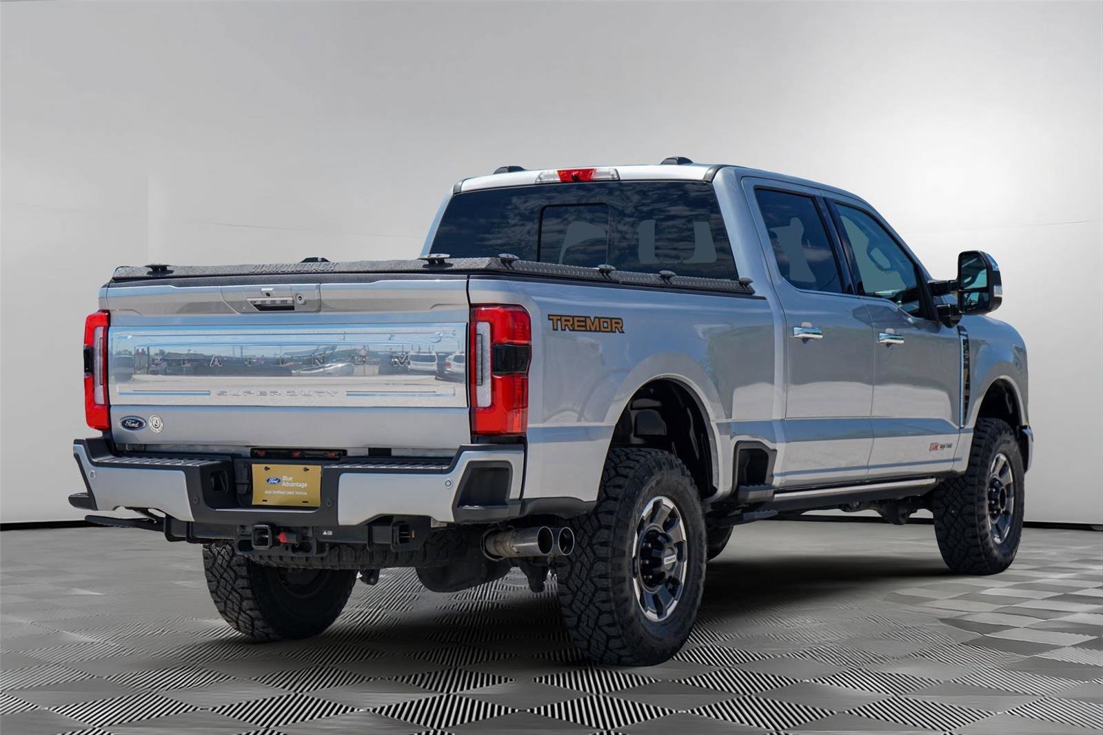 Certified 2024 Ford F250 Platinum w/ Tremor Off-Road Package AWD/4WD image 5