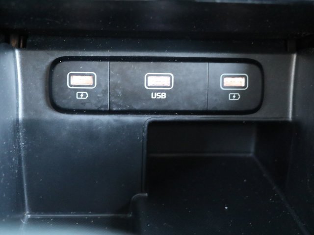 Used 2021 Kia Sorento LX FWD image 25