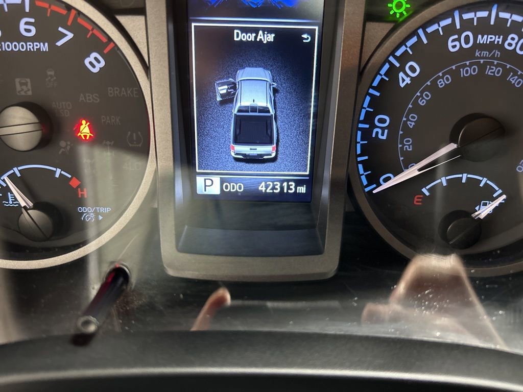 Used 2023 Toyota Tacoma TRD Off-Road w/ TRD Premium Off Road Package AWD/4WD image 18