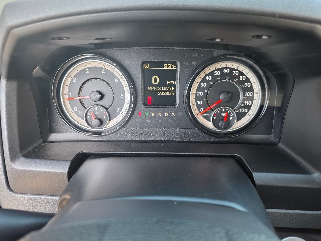 Used 2019 RAM 1500 Express w/ Express Value Package AWD/4WD image 3