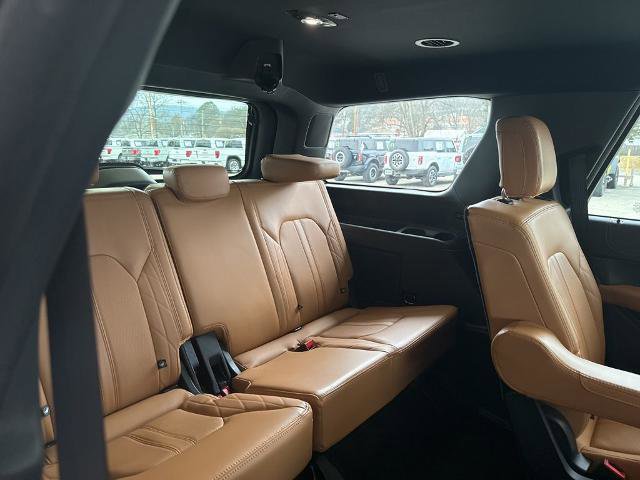 Certified 2022 Ford Expedition Platinum AWD/4WD image 25