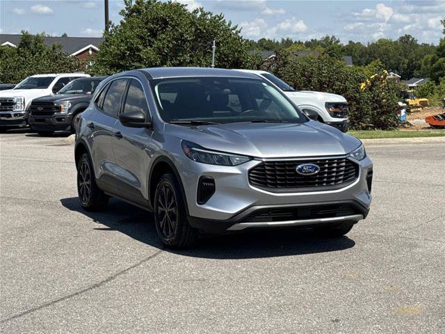 Certified 2024 Ford Escape Active AWD/4WD image 3