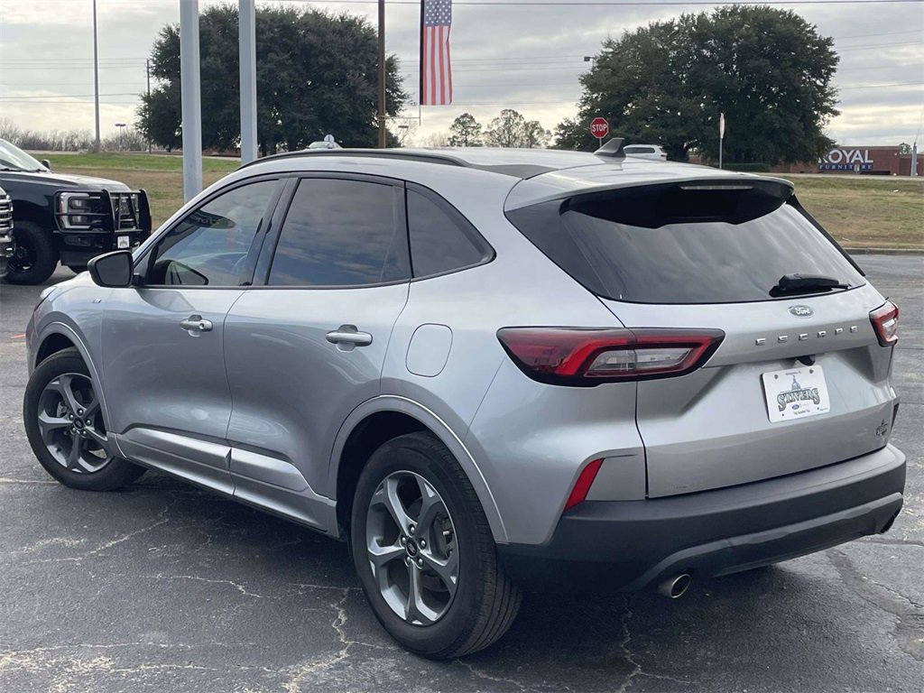 Certified 2023 Ford Escape ST-Line image 3