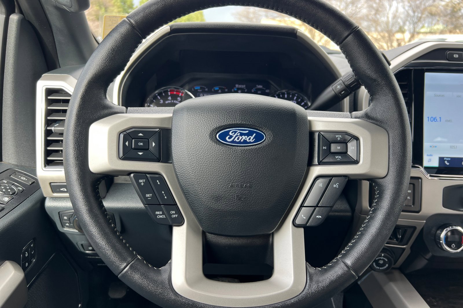 Certified 2022 Ford F450 Lariat w/ Lariat Ultimate Package image 24