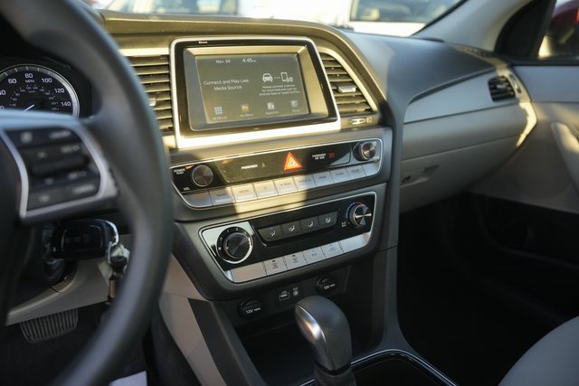 Used 2018 Hyundai Sonata SE image 25