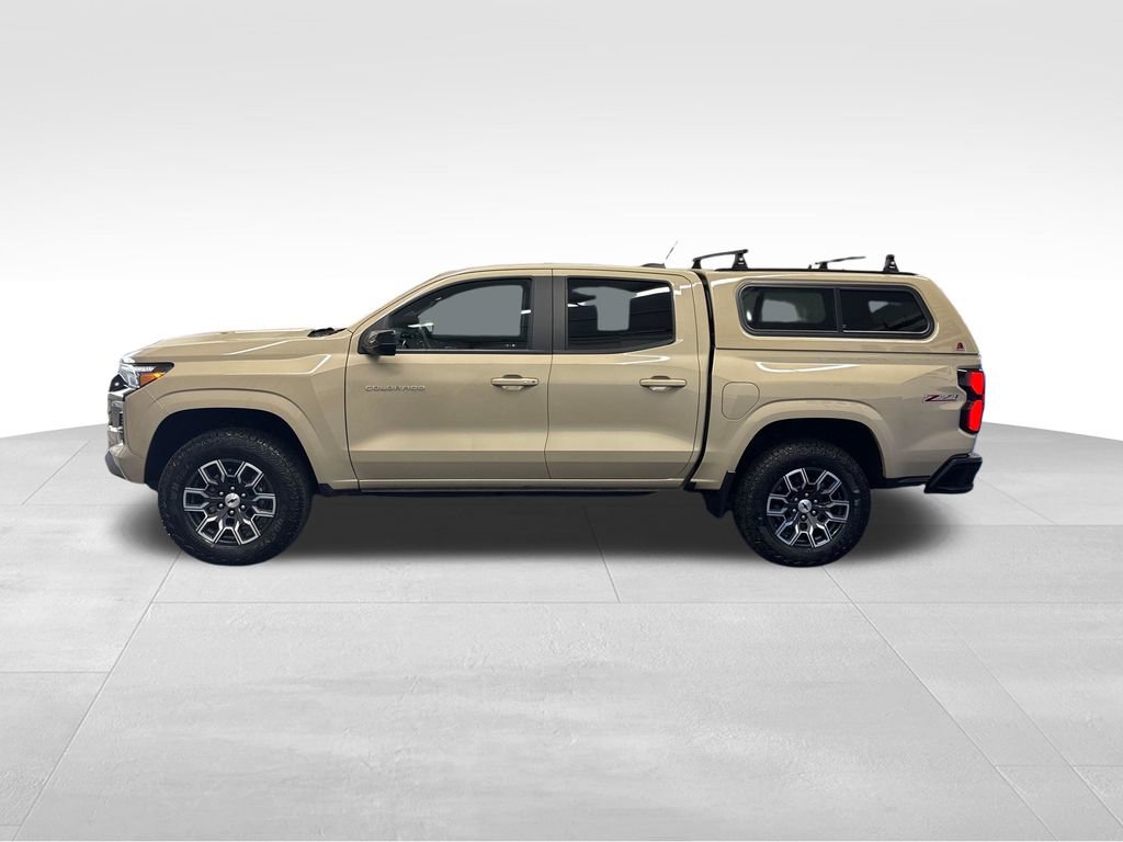 Used 2024 Chevrolet Colorado Z71 w/ Z71 Convenience Package 2 AWD/4WD image 2