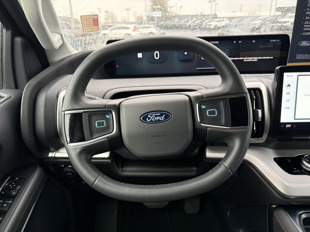 Certified 2025 Ford Expedition Active image 25