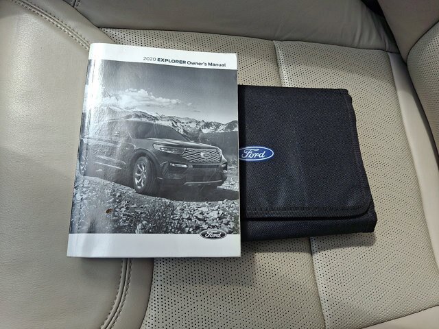 Certified 2020 Ford Explorer Platinum w/ Premium Technology Package AWD/4WD image 29