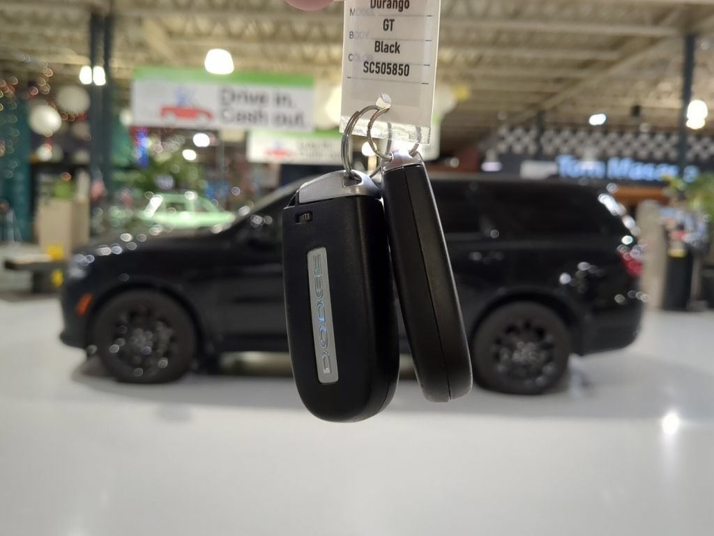 Used 2025 Dodge Durango GT w/ Trailer Tow Group IV AWD/4WD image 4