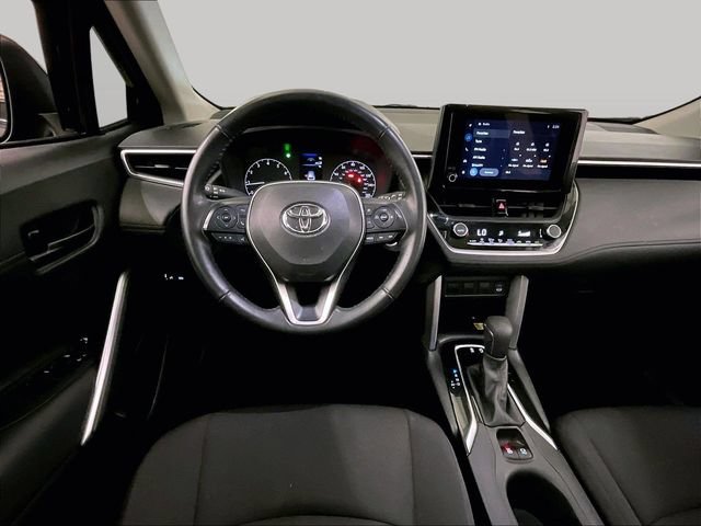 Used 2023 Toyota Corolla Cross LE w/ Moonroof Package AWD/4WD image 5