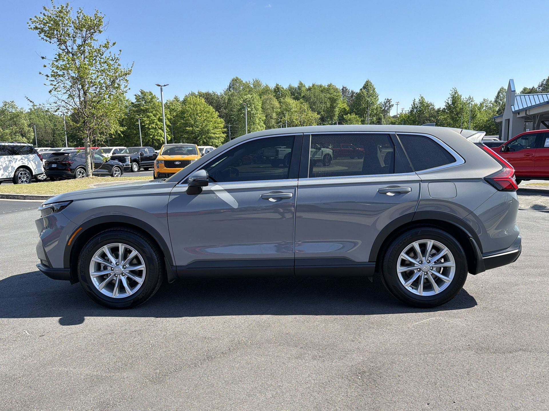 Used 2025 Honda CR-V EX image 25