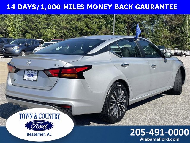 Used 2024 Nissan Altima 2.5 SV image 3