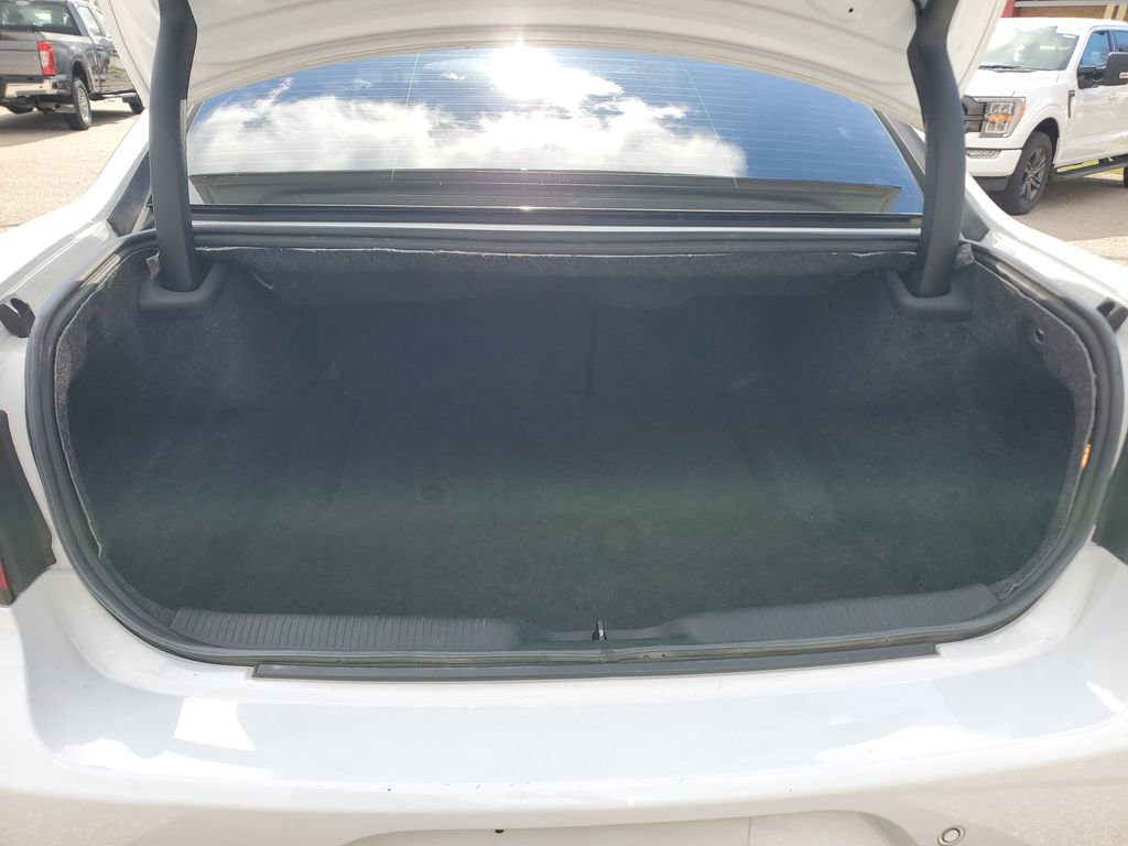 Used 2018 Dodge Charger R/T image 9