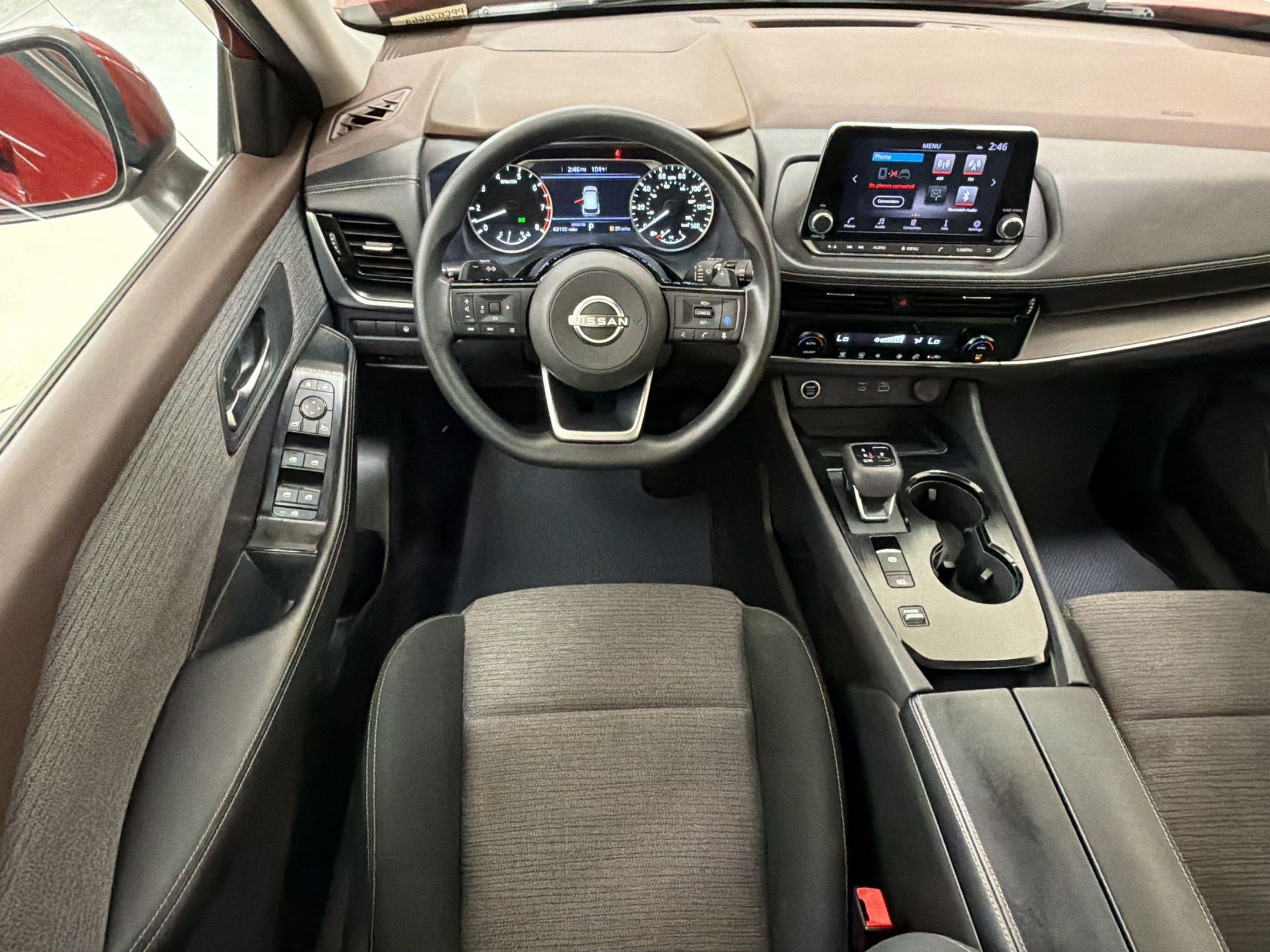 Used 2023 Nissan Rogue SV FWD image 29