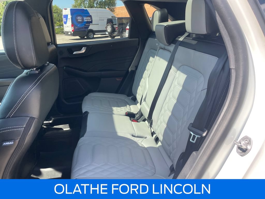 Certified 2023 Ford Escape Platinum w/ Premium Technology Package AWD/4WD image 24