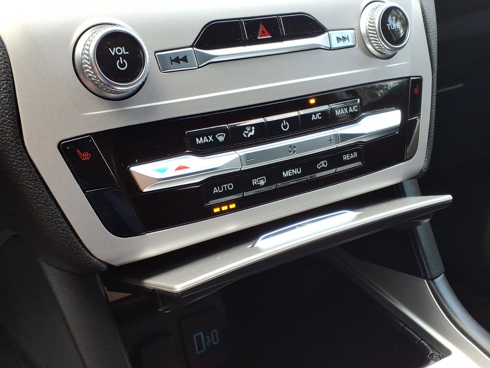 Certified 2023 Ford Explorer XLT AWD/4WD image 19