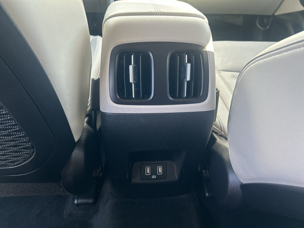 Used 2022 Hyundai Tucson SEL w/ Convenience + Premium Package FWD image 16