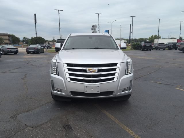 Used 2020 Cadillac Escalade 2WD image 2